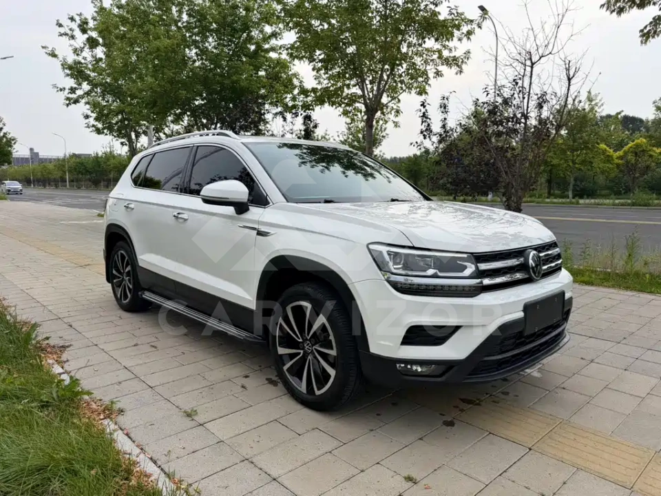 Volkswagen Tharu