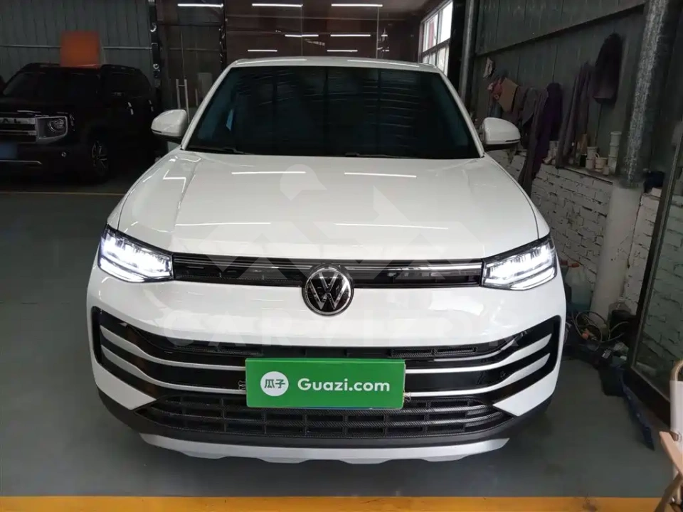 Volkswagen Tharu