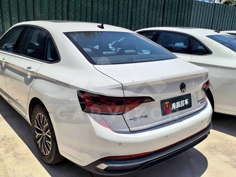 Volkswagen Sagitar