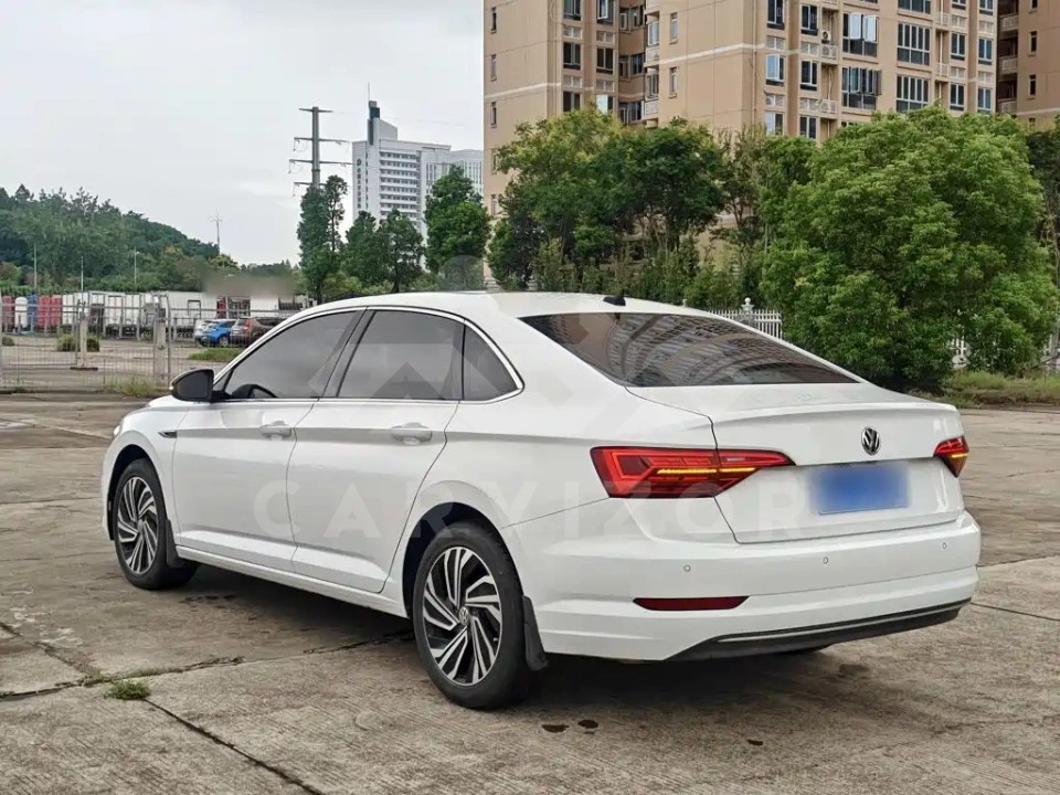 Volkswagen Sagitar