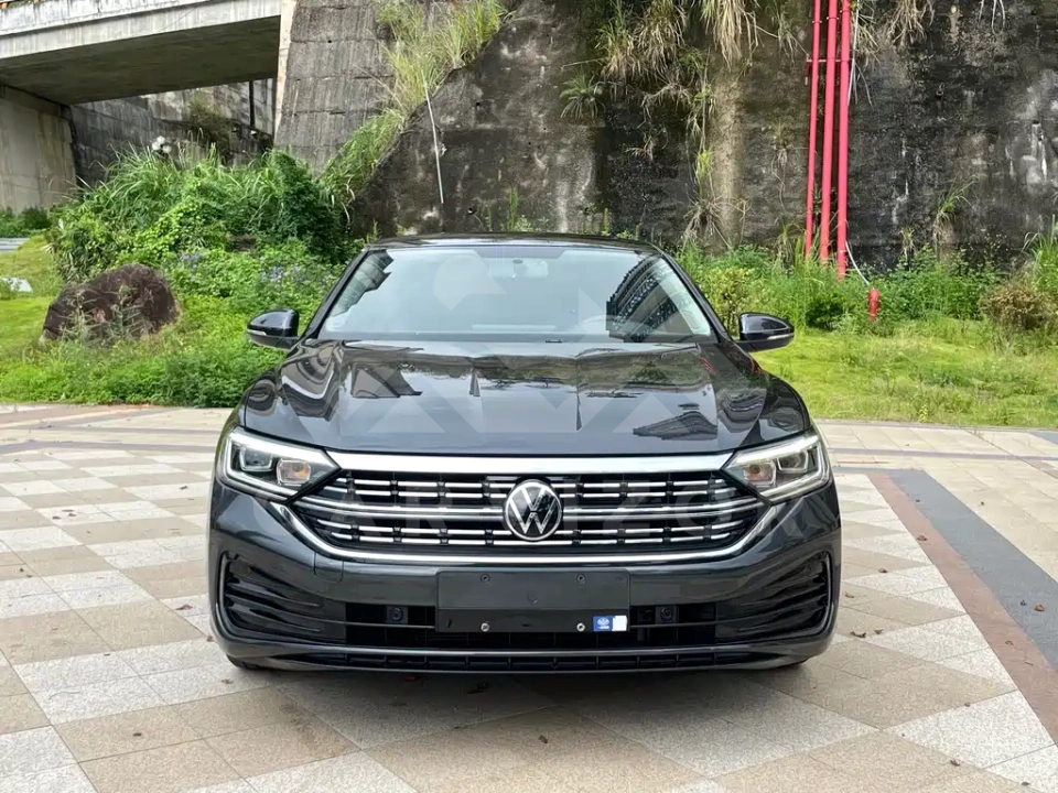 Volkswagen Sagitar