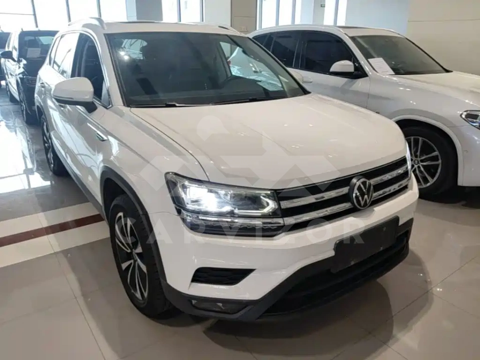 Volkswagen Tharu