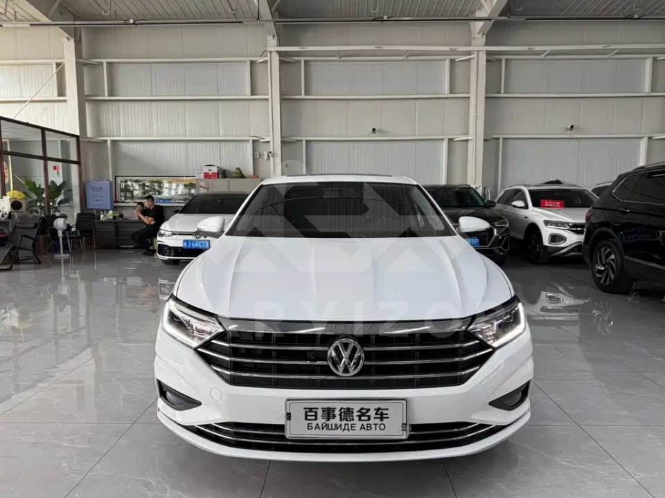 Volkswagen Sagitar