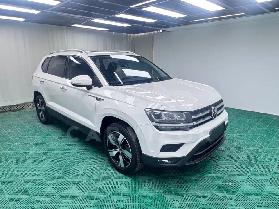 Volkswagen Tharu