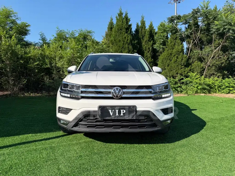 Volkswagen Tharu