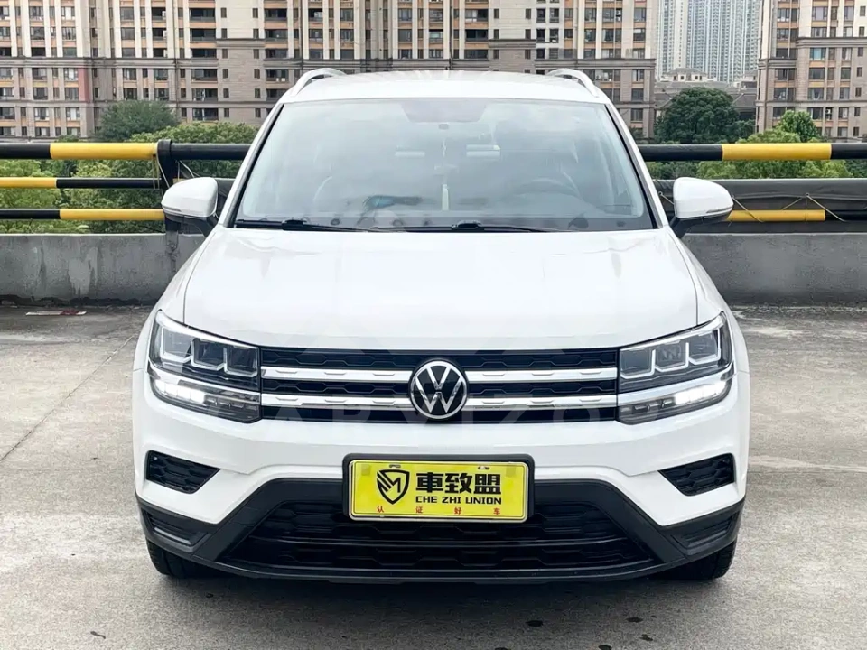 Volkswagen Tharu