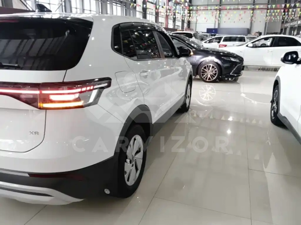 Volkswagen Tharu