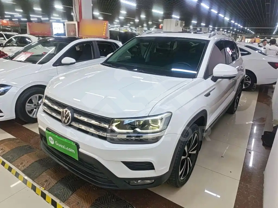 Volkswagen Tharu