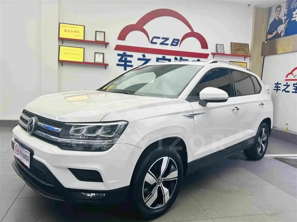 Volkswagen Tharu