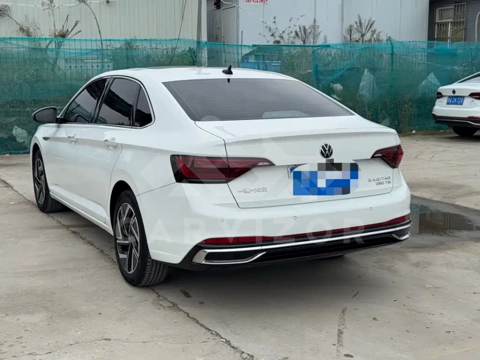 Volkswagen Sagitar