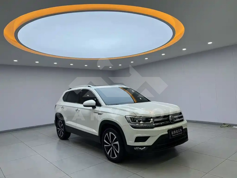 Volkswagen Tharu