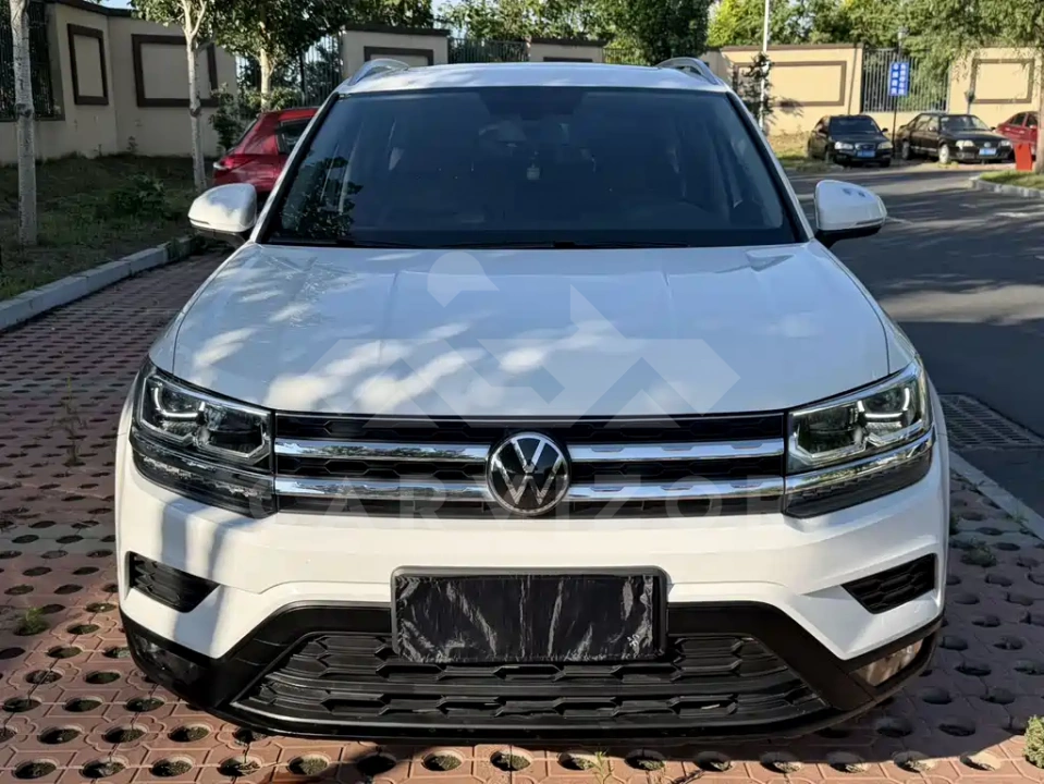Volkswagen Tharu