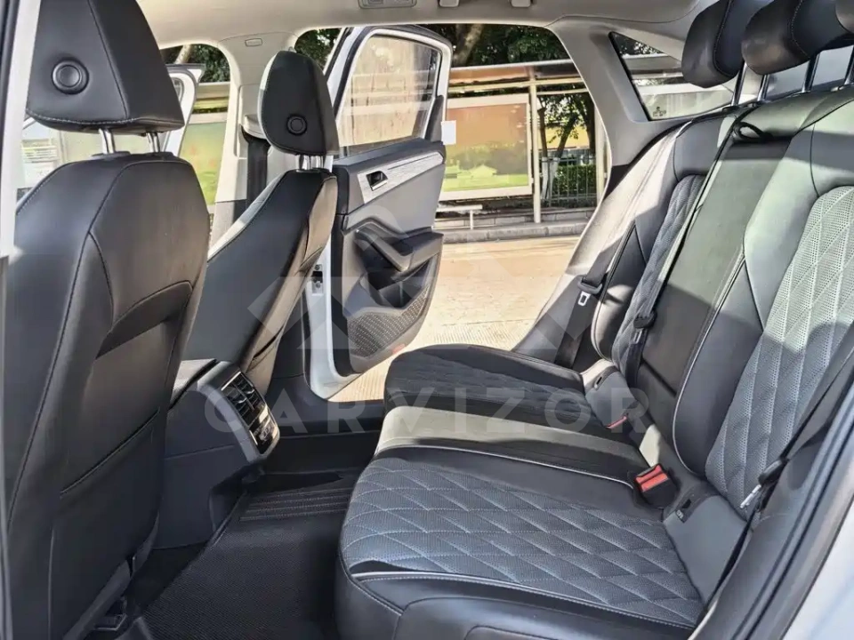 Volkswagen Sagitar