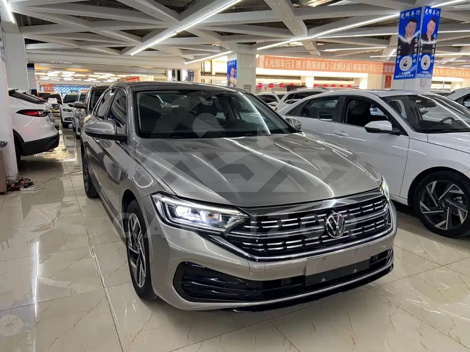 Volkswagen Sagitar