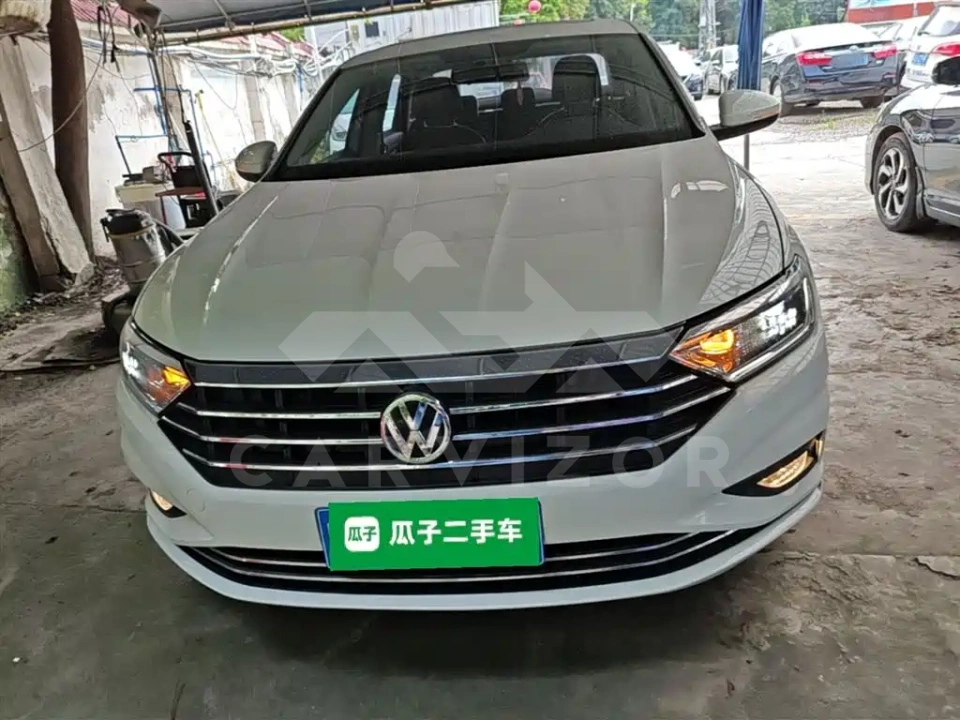 Volkswagen Sagitar