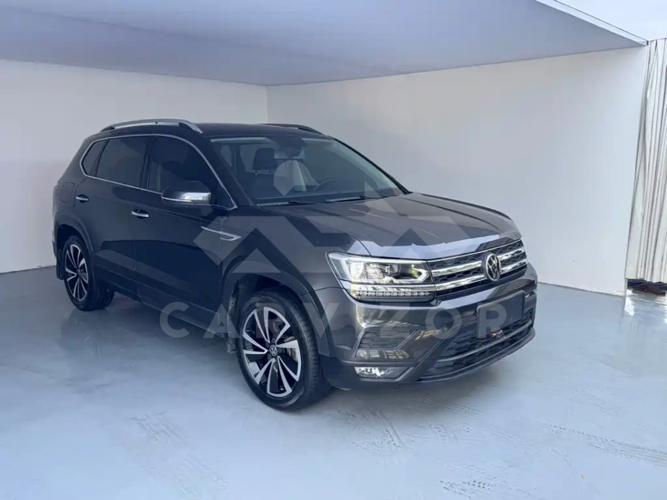 Volkswagen Tharu