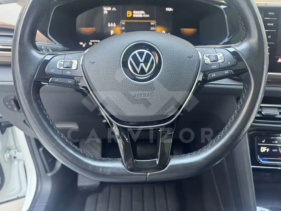 Volkswagen Tharu