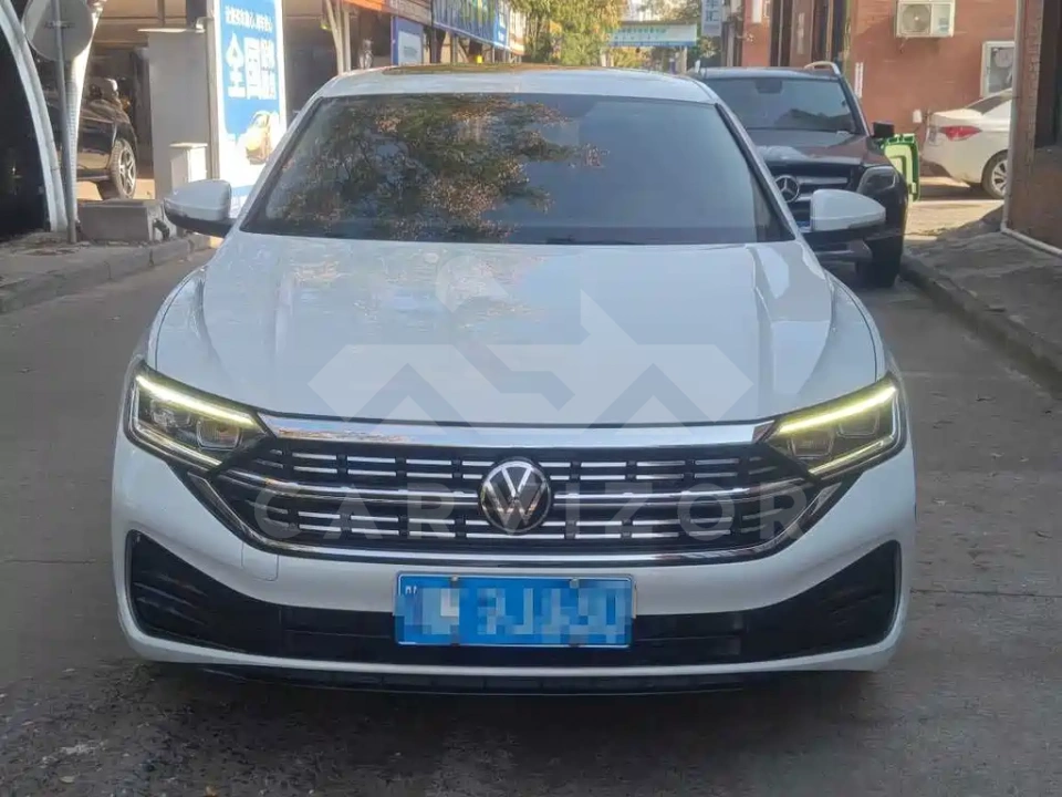 Volkswagen Sagitar