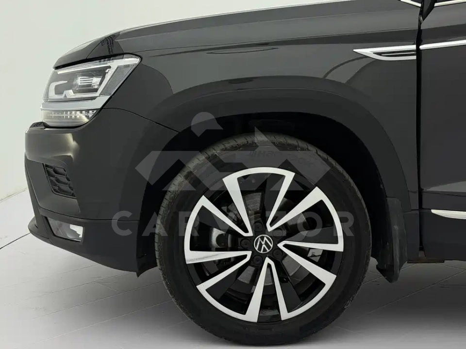 Volkswagen Tharu