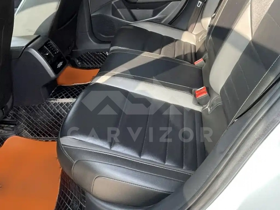 Volkswagen Sagitar