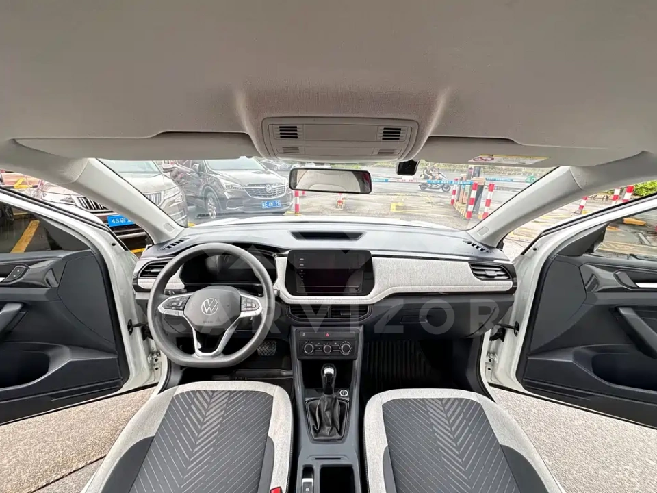 Volkswagen Tharu
