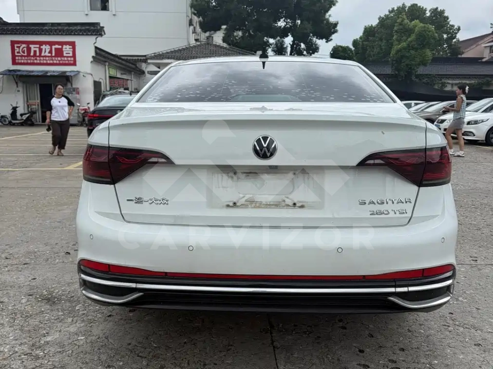 Volkswagen Sagitar