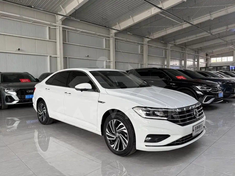 Volkswagen Sagitar