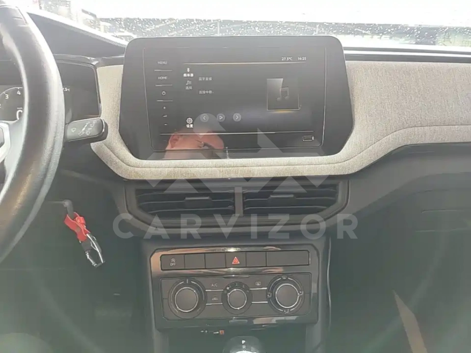 Volkswagen Tharu
