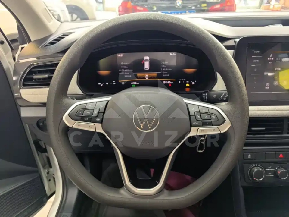 Volkswagen Tharu