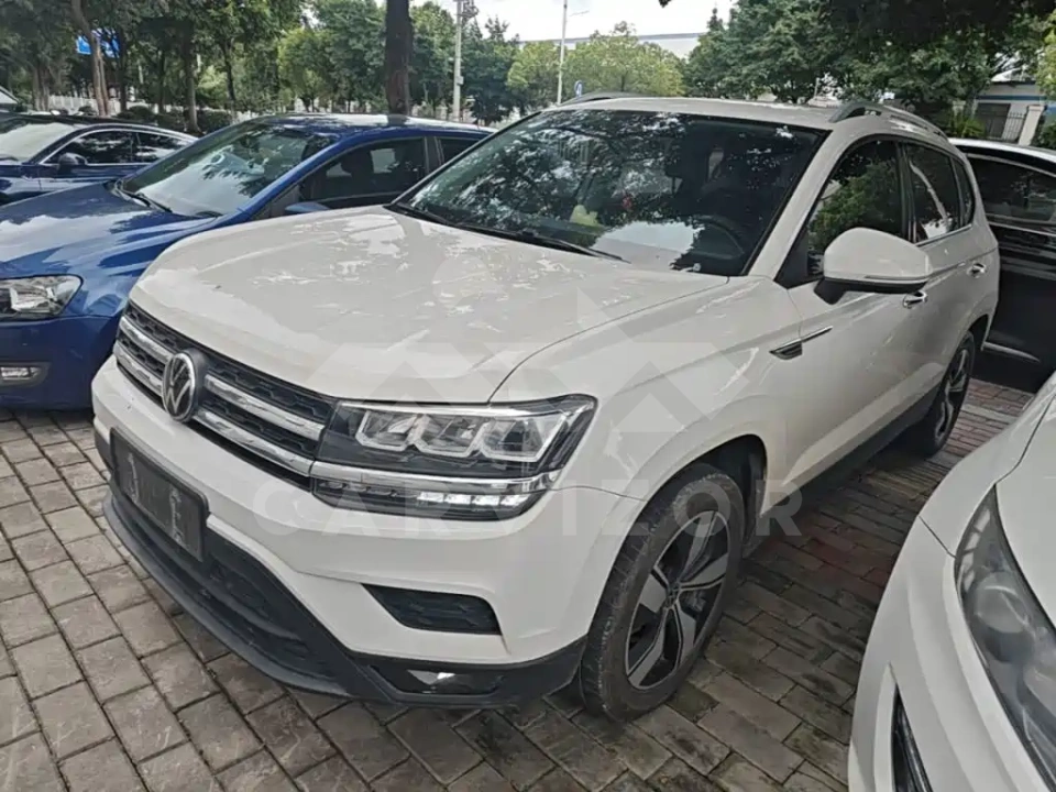 Volkswagen Tharu
