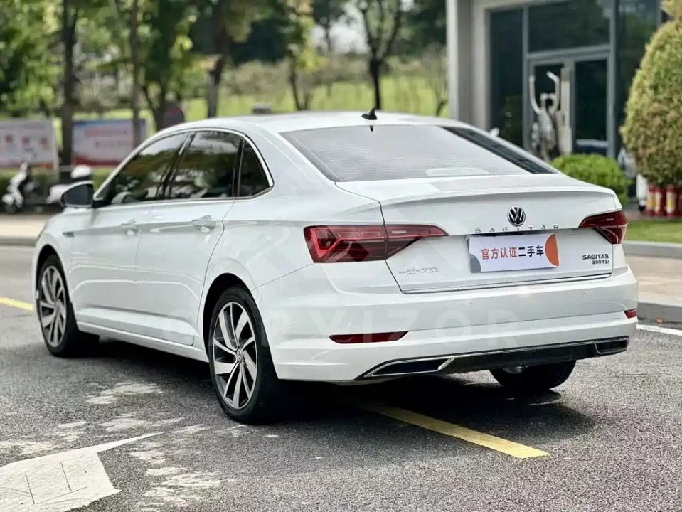 Volkswagen Sagitar