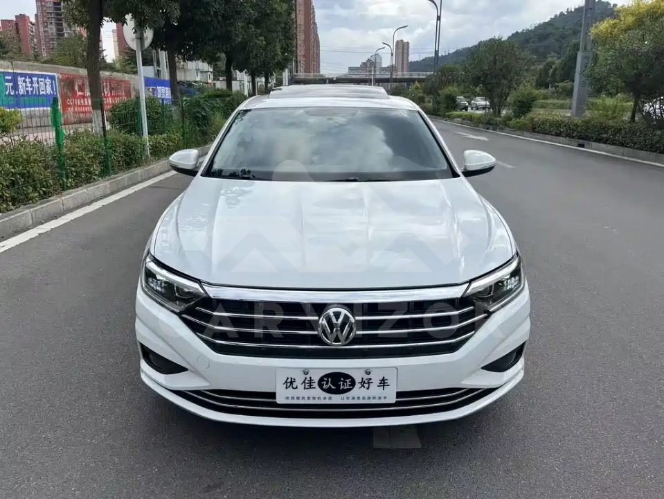 Volkswagen Sagitar