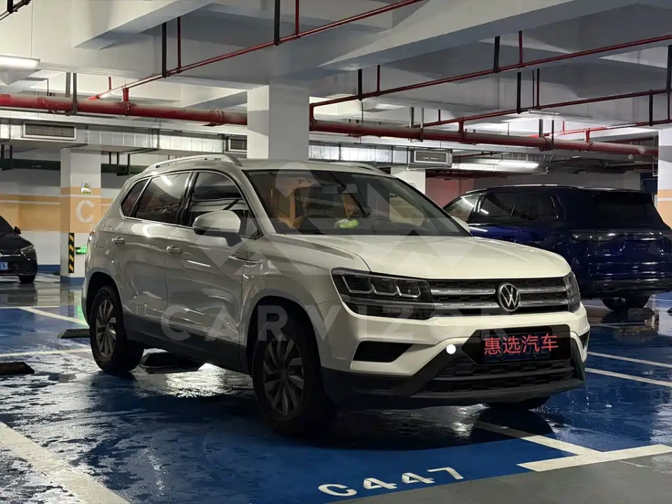 Volkswagen Tharu