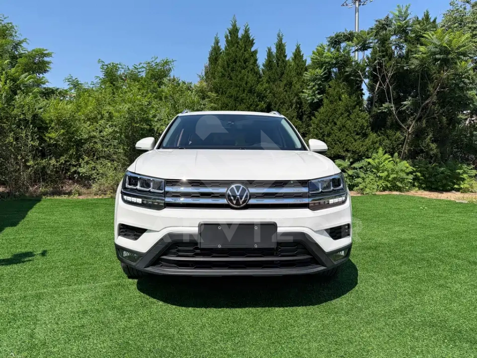 Volkswagen Tharu