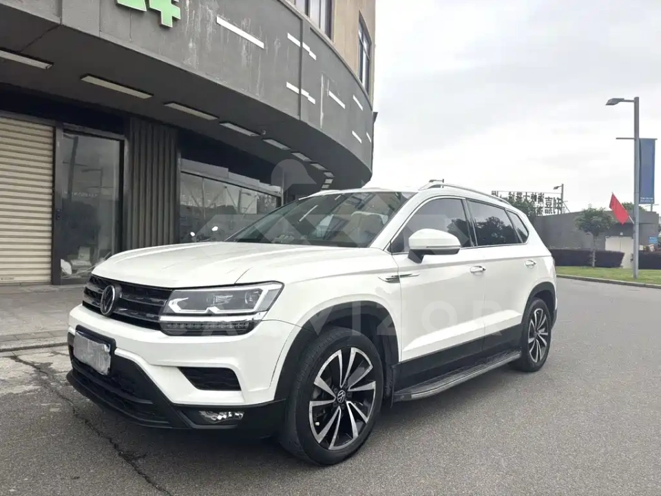 Volkswagen Tharu