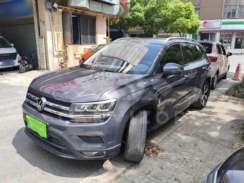 Volkswagen Tharu