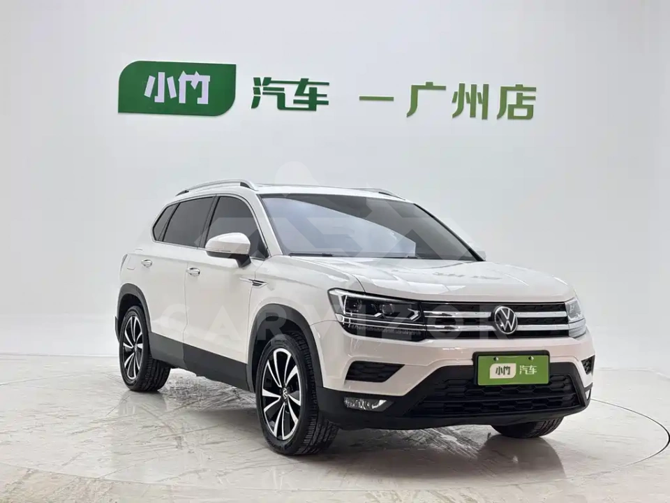Volkswagen Tharu