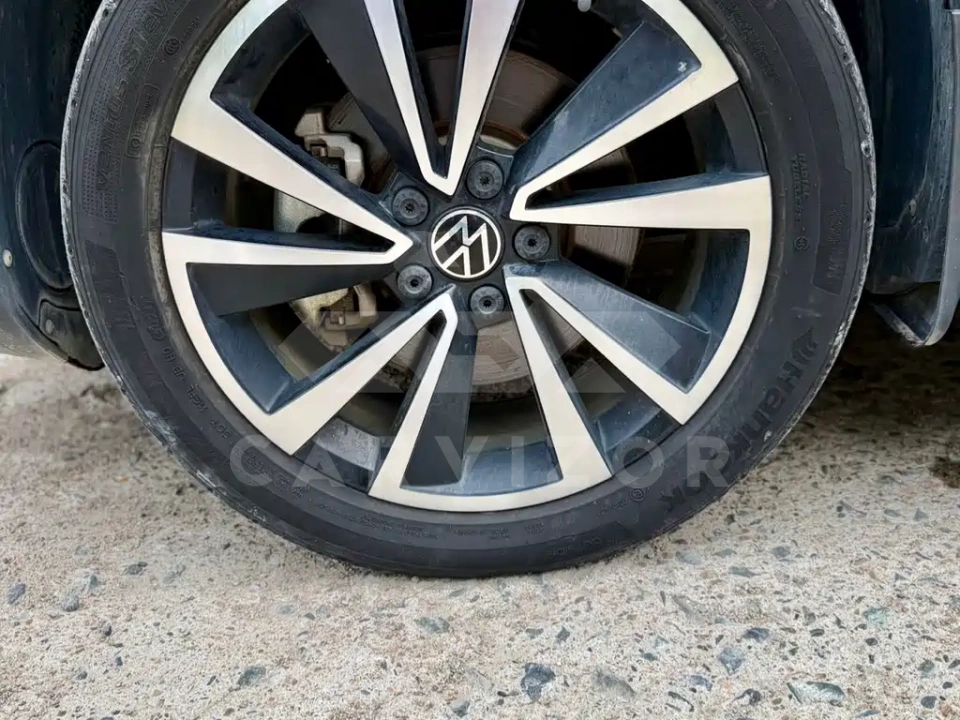 Volkswagen Tharu