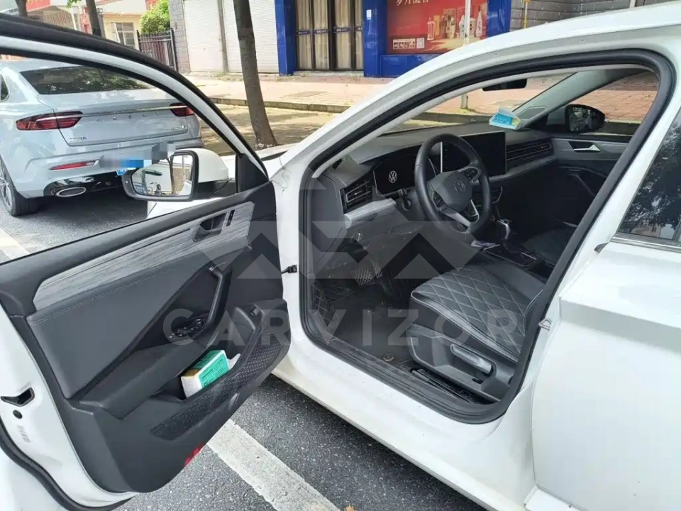 Volkswagen Sagitar