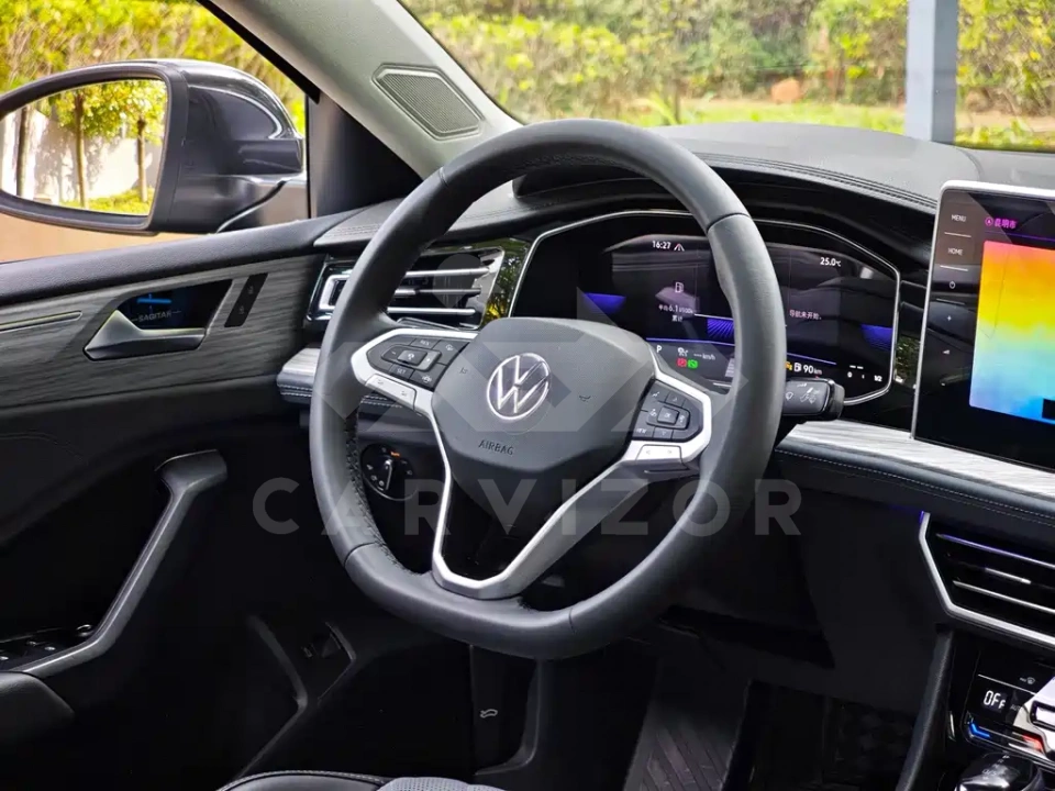 Volkswagen Sagitar