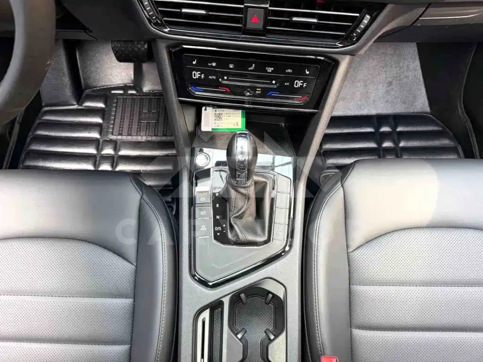 Volkswagen Tharu