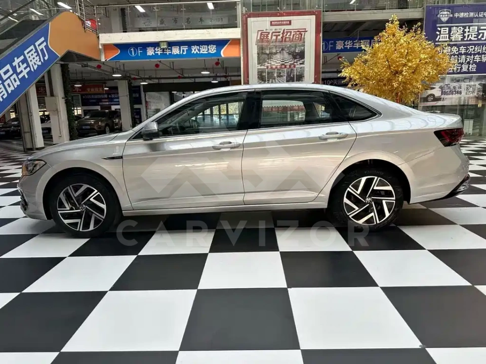 Volkswagen Sagitar