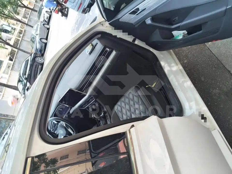 Volkswagen Sagitar