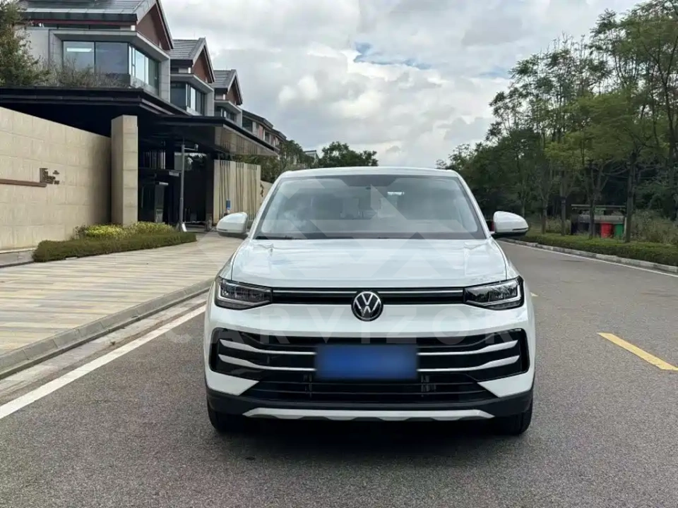 Volkswagen Tharu