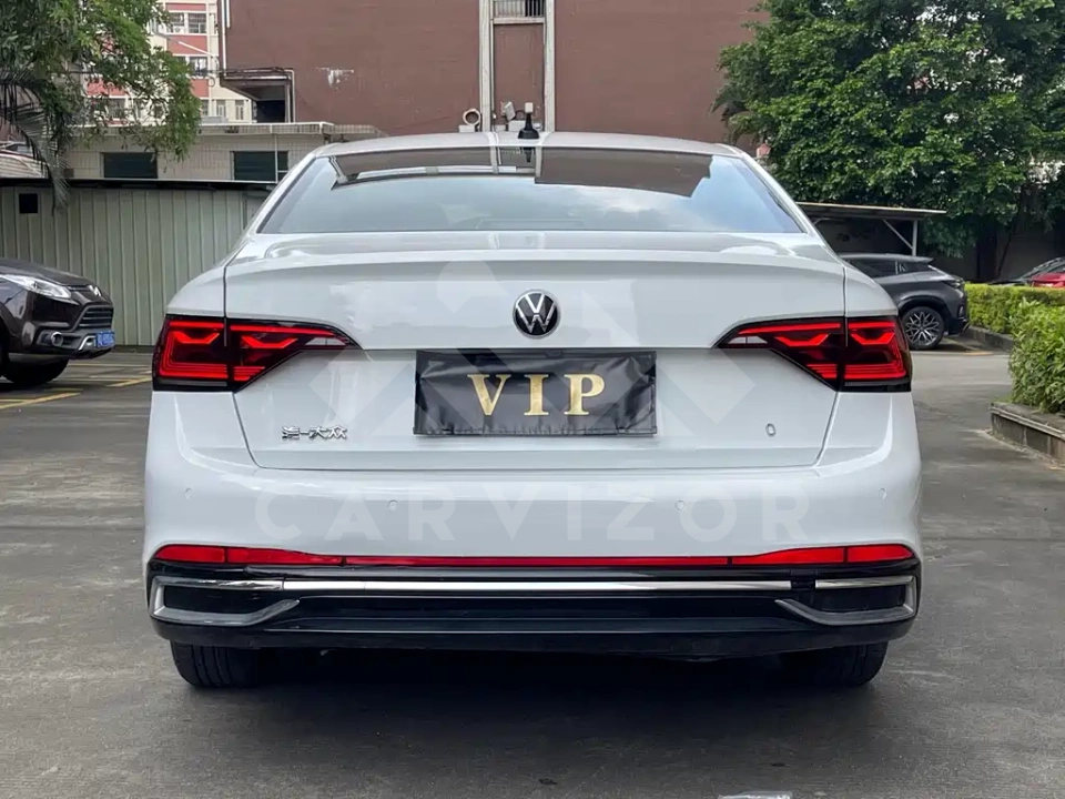 Volkswagen Sagitar