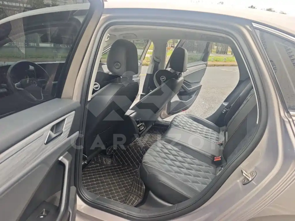 Volkswagen Sagitar
