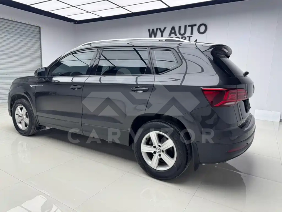 Volkswagen Tharu