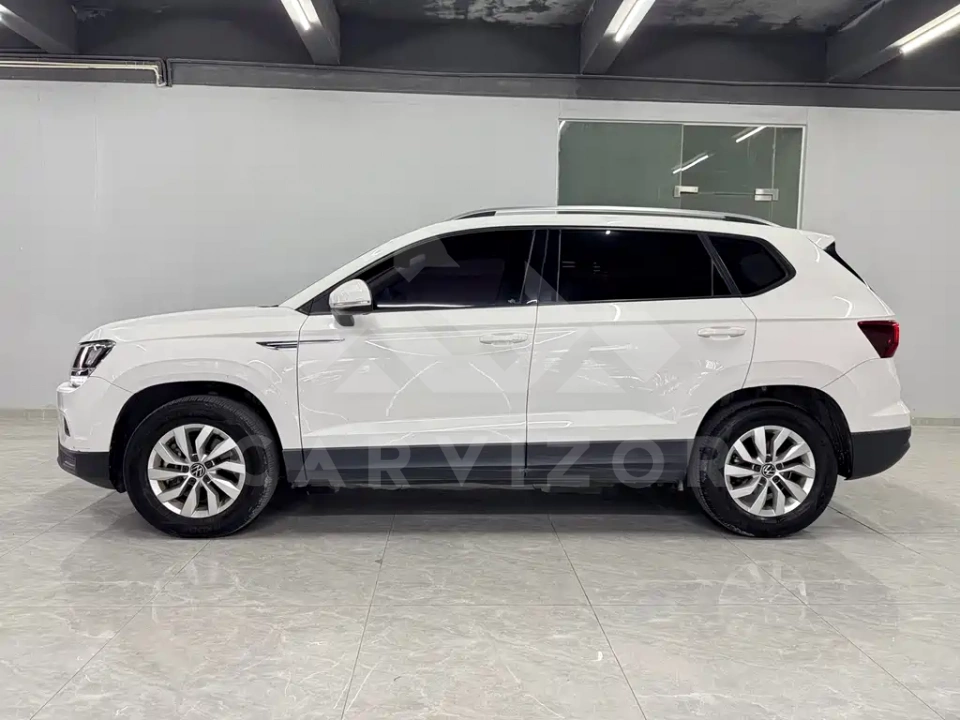 Volkswagen Tharu