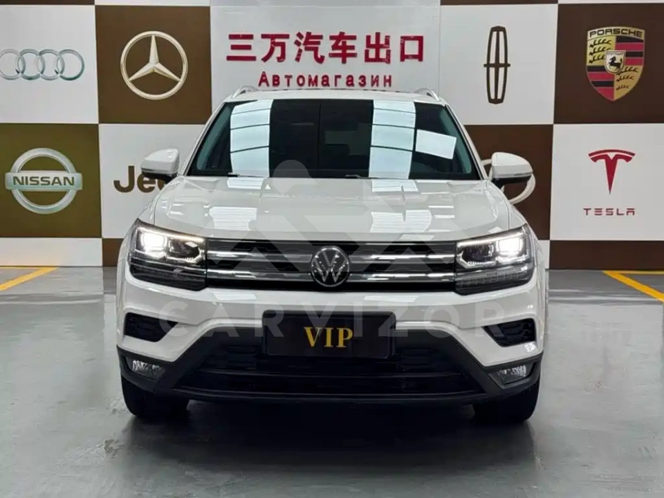 Volkswagen Tharu