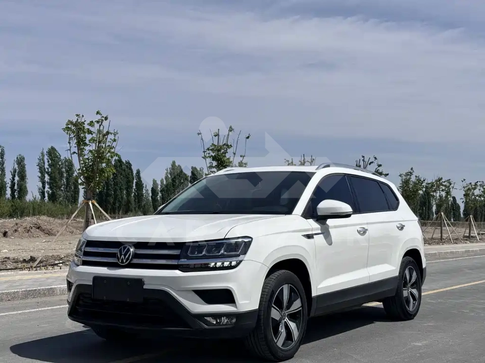 Volkswagen Tharu